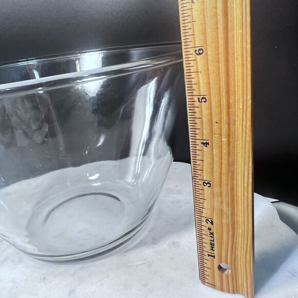 Vintage Clear Art Glass Bowl Fruit Salad Serving Minimalist MCM Grannycore - Picture 4 of 5